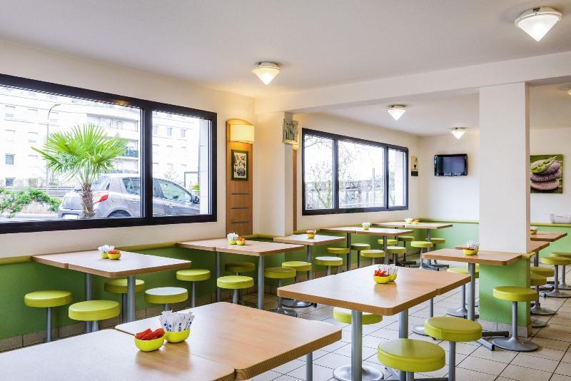 Ibis Budget Versailles Coignières Exterior foto